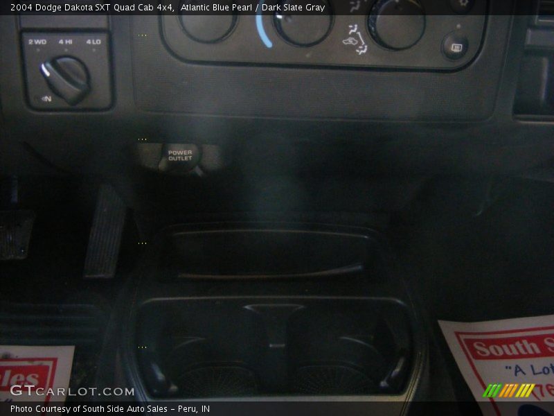 Atlantic Blue Pearl / Dark Slate Gray 2004 Dodge Dakota SXT Quad Cab 4x4