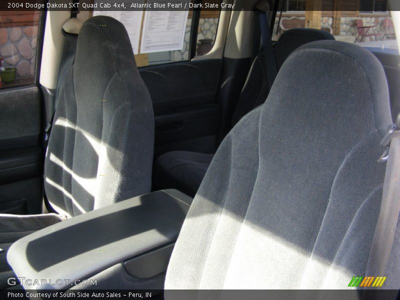 Atlantic Blue Pearl / Dark Slate Gray 2004 Dodge Dakota SXT Quad Cab 4x4