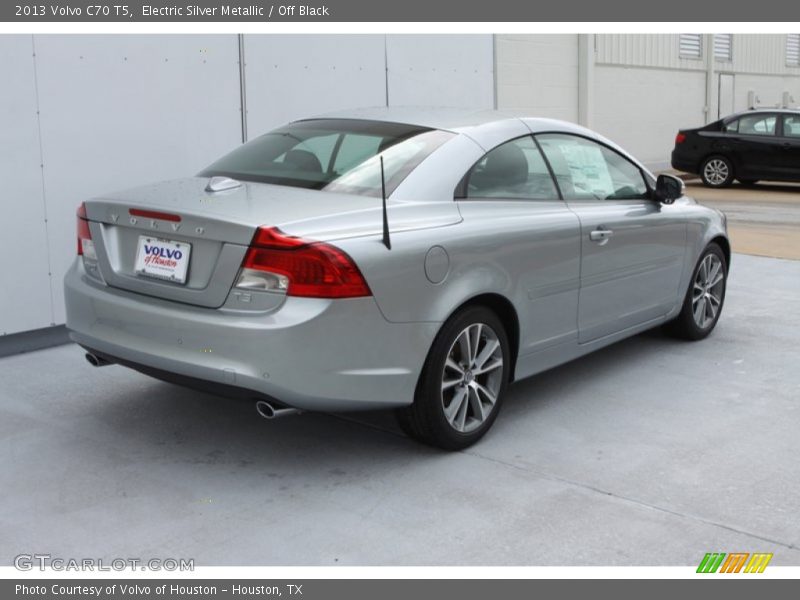 Electric Silver Metallic / Off Black 2013 Volvo C70 T5