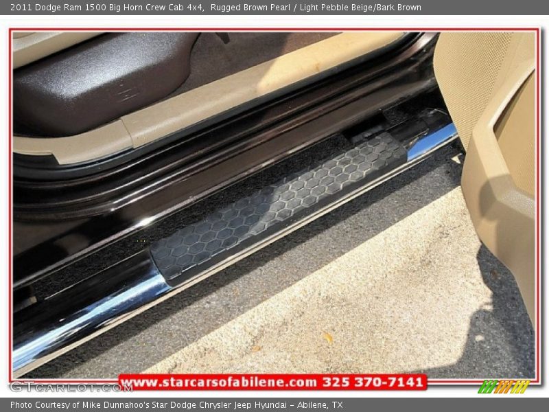 Rugged Brown Pearl / Light Pebble Beige/Bark Brown 2011 Dodge Ram 1500 Big Horn Crew Cab 4x4