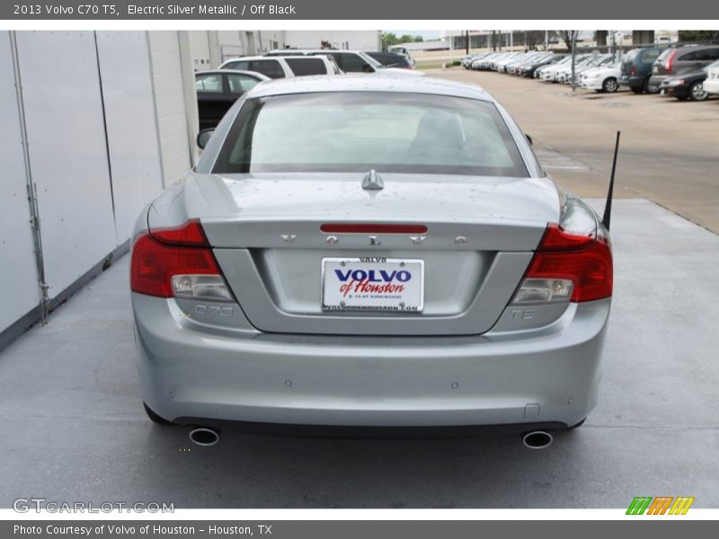 Electric Silver Metallic / Off Black 2013 Volvo C70 T5