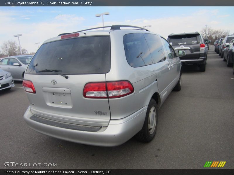 Silver Shadow Pearl / Gray 2002 Toyota Sienna LE