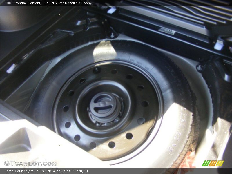 Liquid Silver Metallic / Ebony 2007 Pontiac Torrent