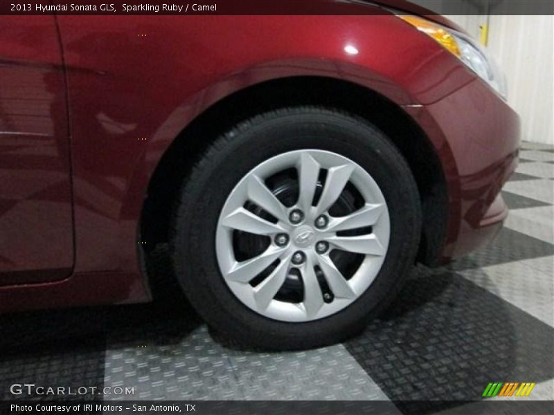 Sparkling Ruby / Camel 2013 Hyundai Sonata GLS