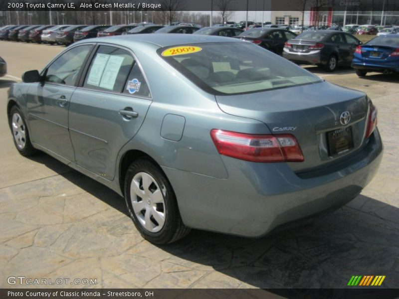 Aloe Green Metallic / Bisque 2009 Toyota Camry LE