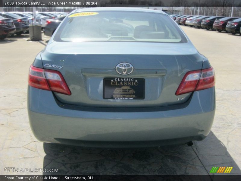 Aloe Green Metallic / Bisque 2009 Toyota Camry LE