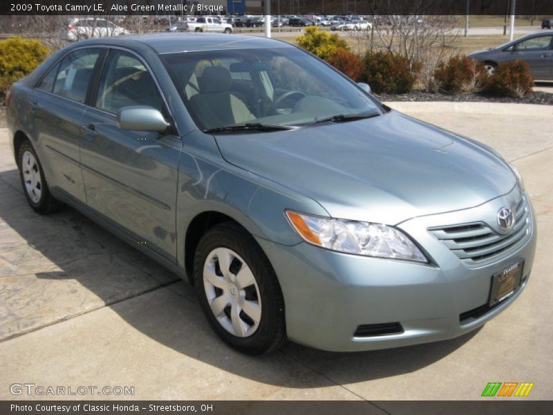 Aloe Green Metallic / Bisque 2009 Toyota Camry LE