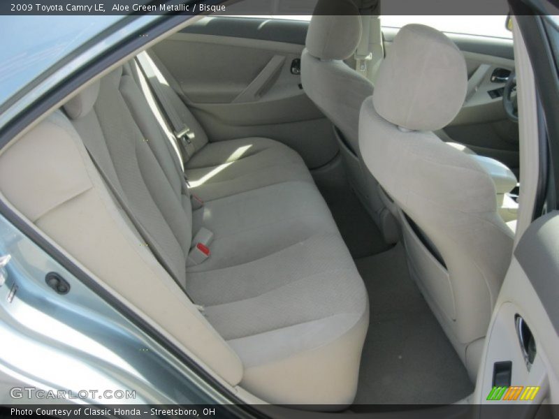 Aloe Green Metallic / Bisque 2009 Toyota Camry LE