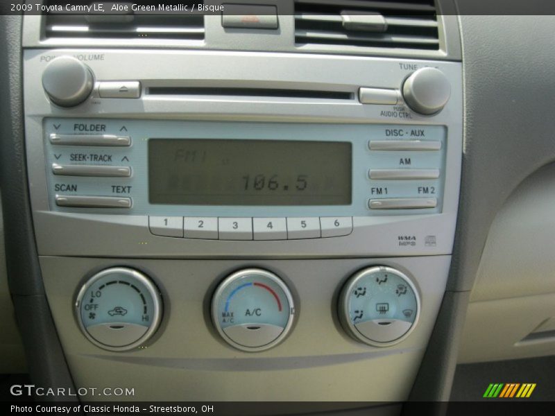 Aloe Green Metallic / Bisque 2009 Toyota Camry LE