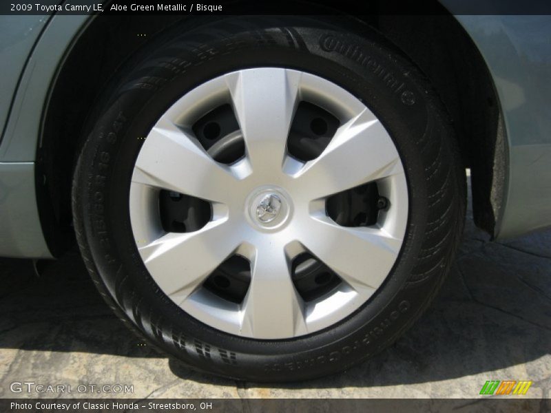 Aloe Green Metallic / Bisque 2009 Toyota Camry LE