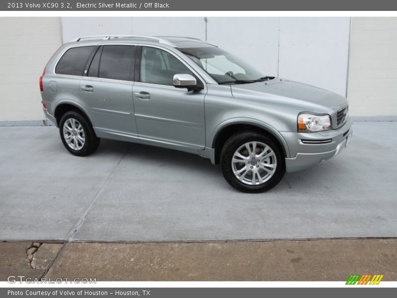 Electric Silver Metallic / Off Black 2013 Volvo XC90 3.2