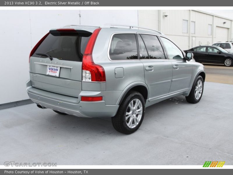 Electric Silver Metallic / Off Black 2013 Volvo XC90 3.2