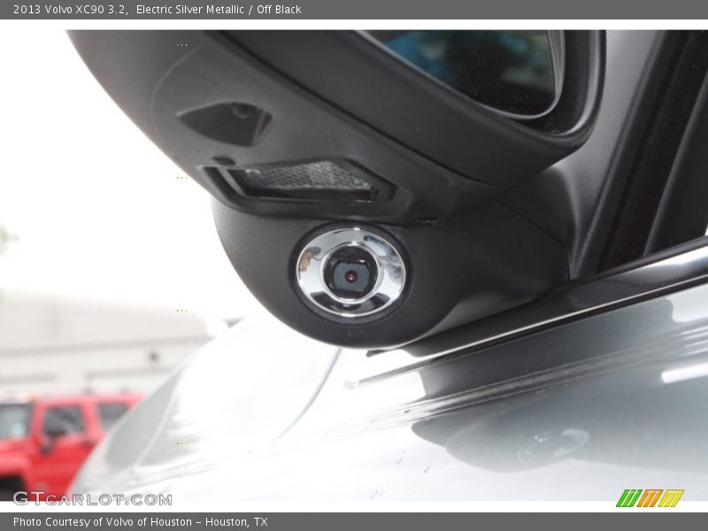 Electric Silver Metallic / Off Black 2013 Volvo XC90 3.2