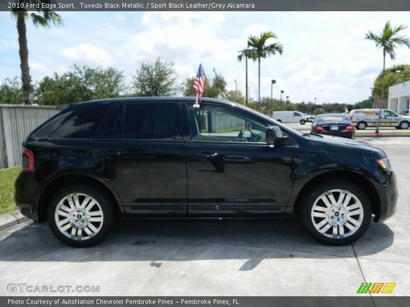 Tuxedo Black Metallic / Sport Black Leather/Grey Alcantara 2010 Ford Edge Sport