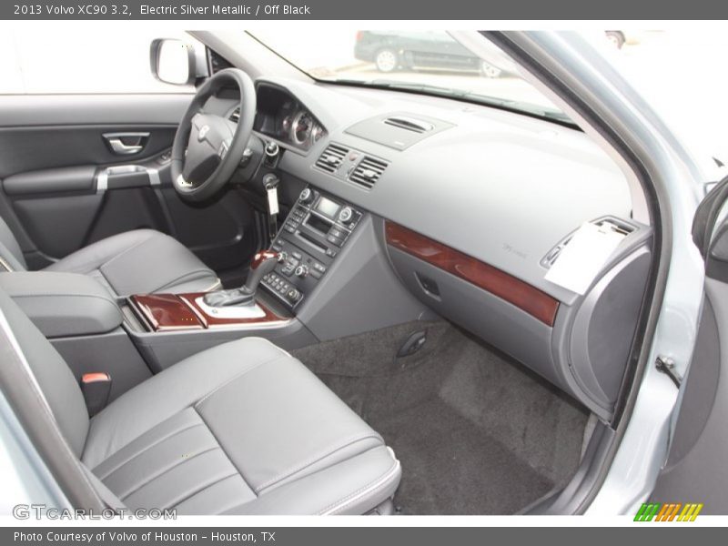 Electric Silver Metallic / Off Black 2013 Volvo XC90 3.2
