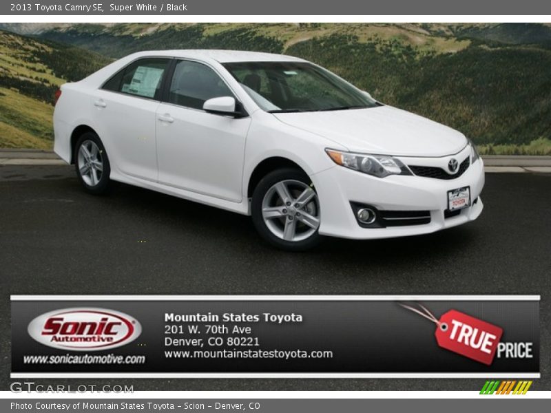 Super White / Black 2013 Toyota Camry SE