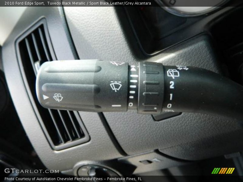 Tuxedo Black Metallic / Sport Black Leather/Grey Alcantara 2010 Ford Edge Sport