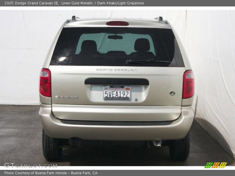 Linen Gold Metallic / Dark Khaki/Light Graystone 2005 Dodge Grand Caravan SE