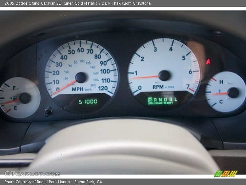 Linen Gold Metallic / Dark Khaki/Light Graystone 2005 Dodge Grand Caravan SE