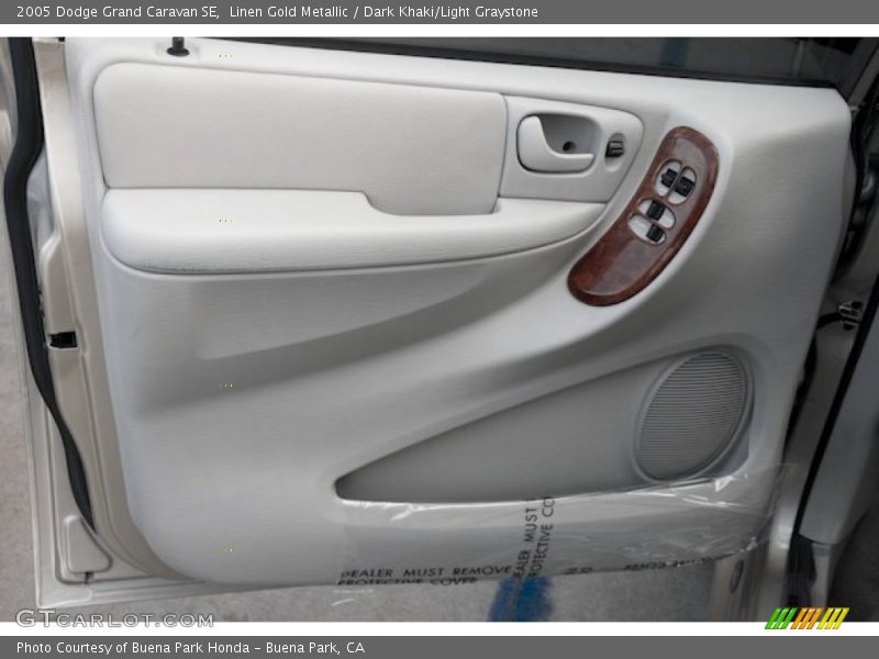 Linen Gold Metallic / Dark Khaki/Light Graystone 2005 Dodge Grand Caravan SE