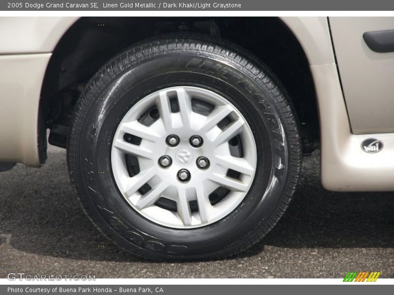 Linen Gold Metallic / Dark Khaki/Light Graystone 2005 Dodge Grand Caravan SE