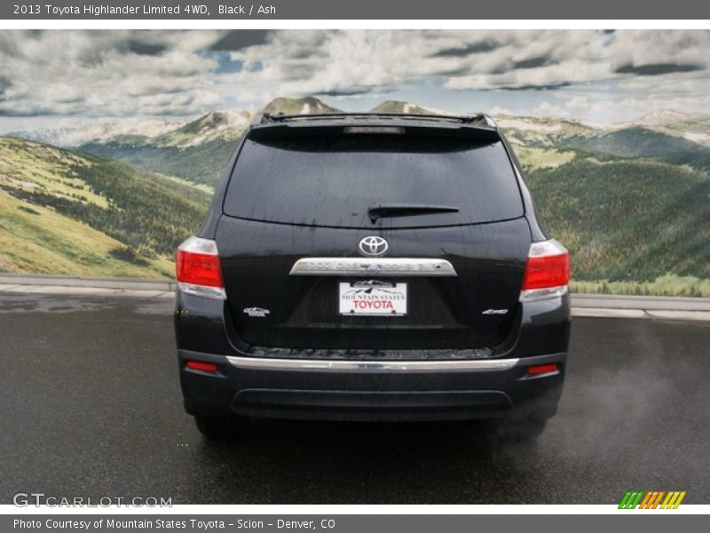 Black / Ash 2013 Toyota Highlander Limited 4WD