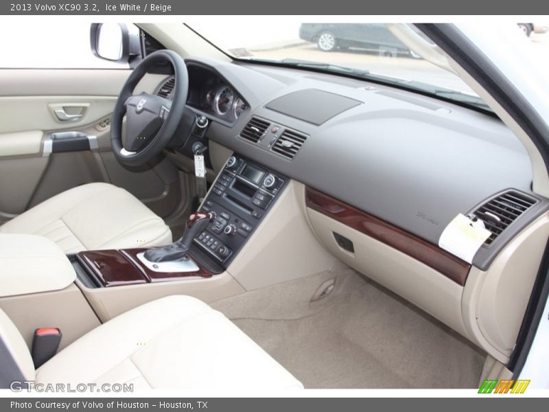 Ice White / Beige 2013 Volvo XC90 3.2
