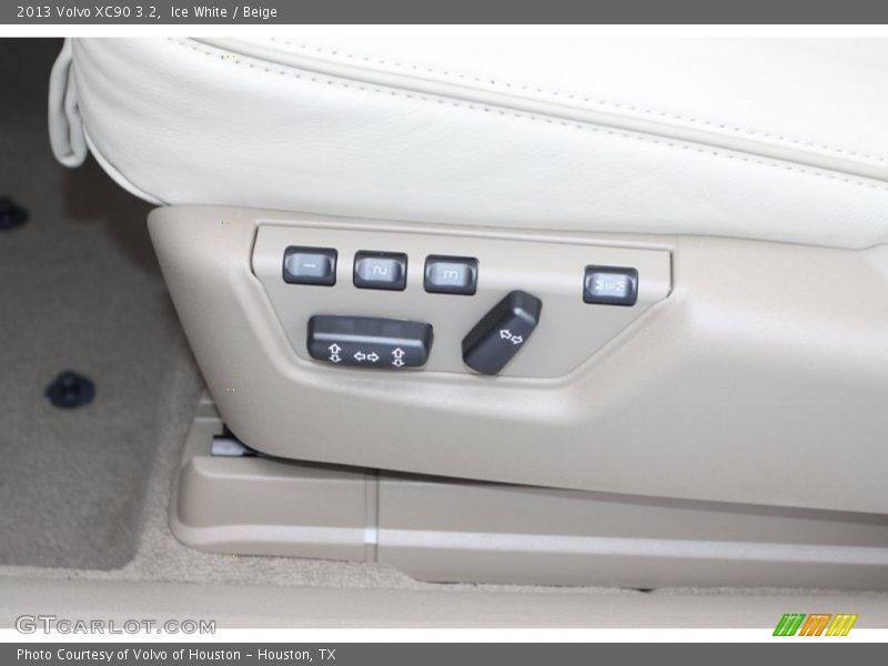 Ice White / Beige 2013 Volvo XC90 3.2