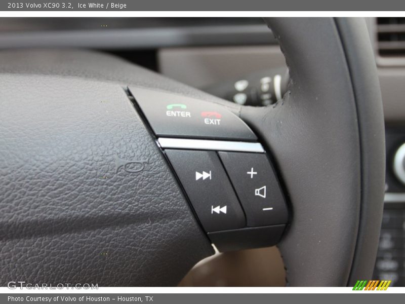 Ice White / Beige 2013 Volvo XC90 3.2