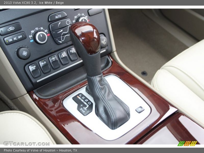 Ice White / Beige 2013 Volvo XC90 3.2