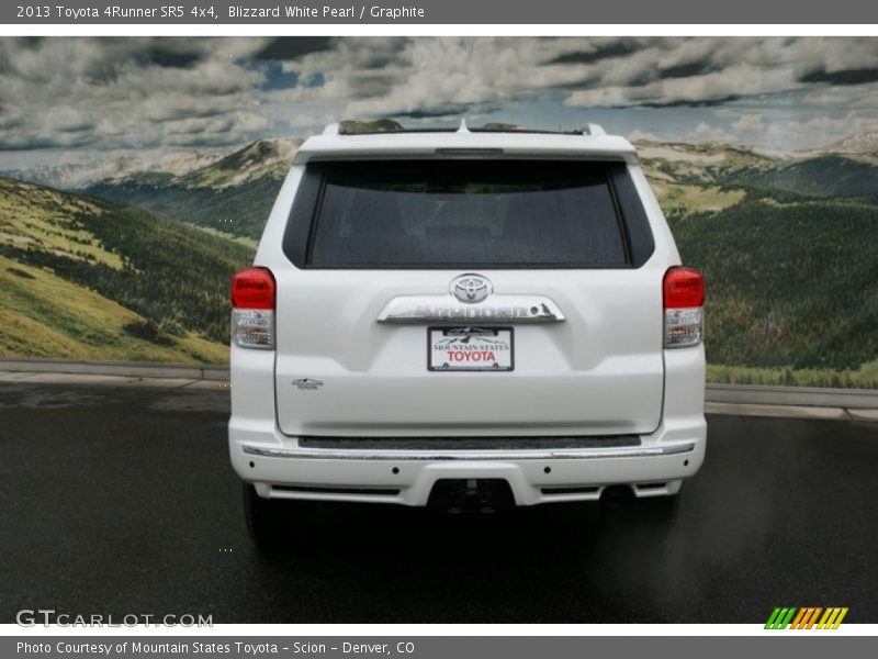 Blizzard White Pearl / Graphite 2013 Toyota 4Runner SR5 4x4