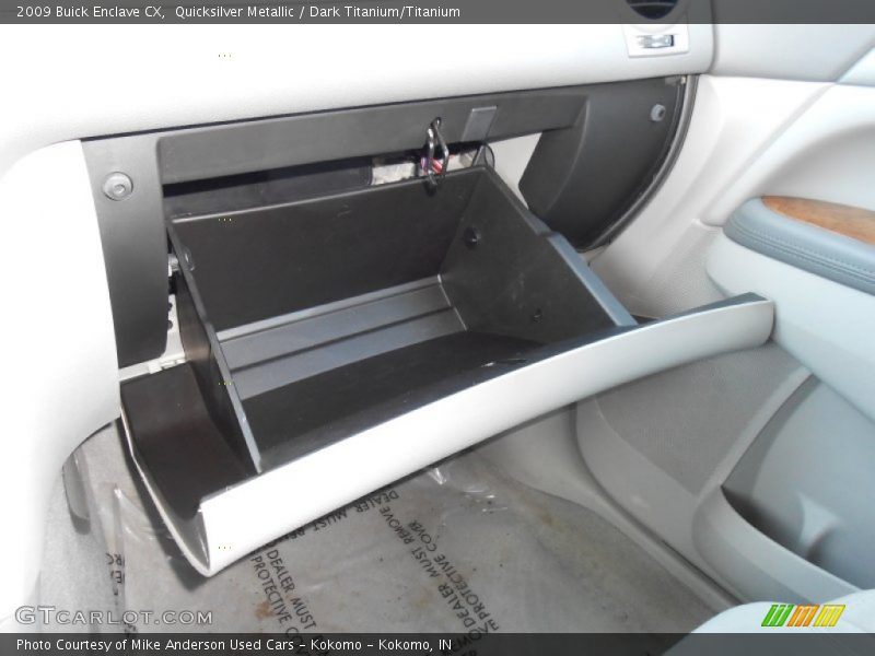 Quicksilver Metallic / Dark Titanium/Titanium 2009 Buick Enclave CX