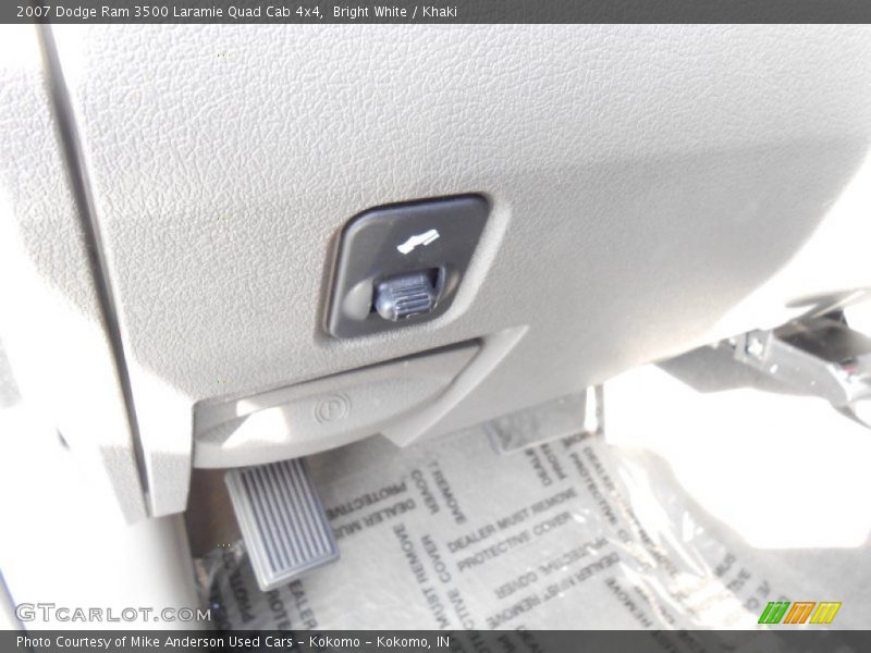 Bright White / Khaki 2007 Dodge Ram 3500 Laramie Quad Cab 4x4