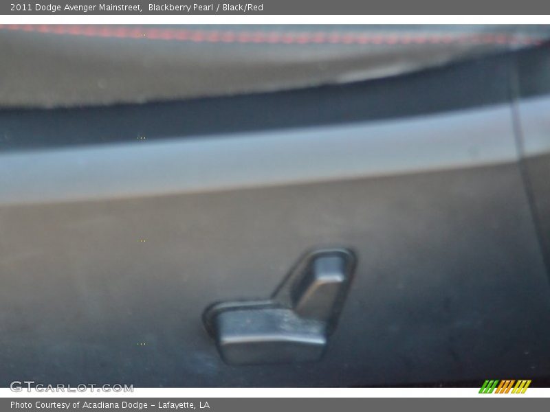Blackberry Pearl / Black/Red 2011 Dodge Avenger Mainstreet