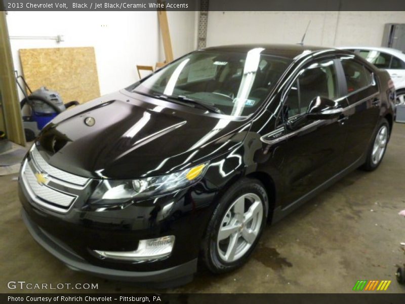 Black / Jet Black/Ceramic White Accents 2013 Chevrolet Volt