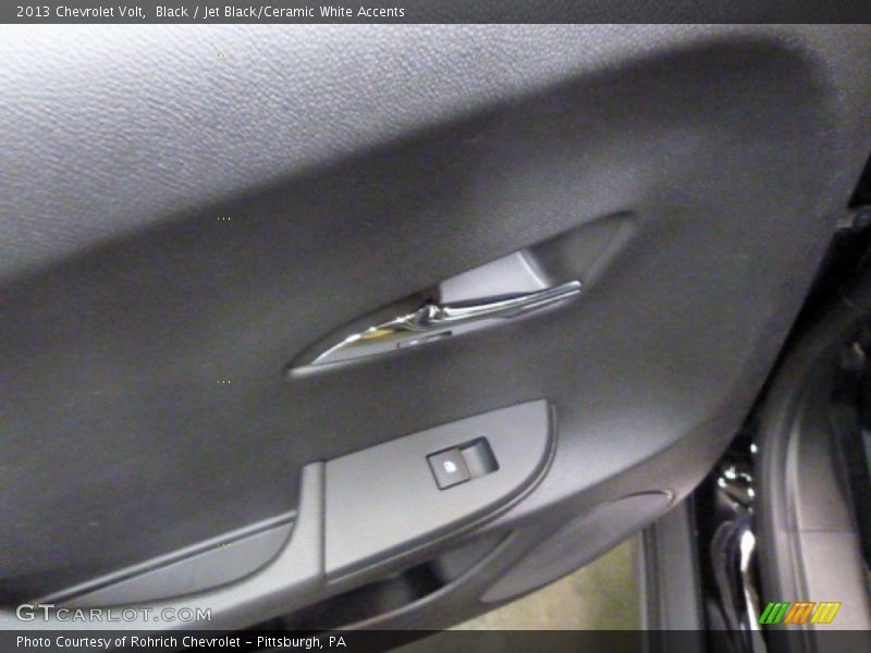 Black / Jet Black/Ceramic White Accents 2013 Chevrolet Volt