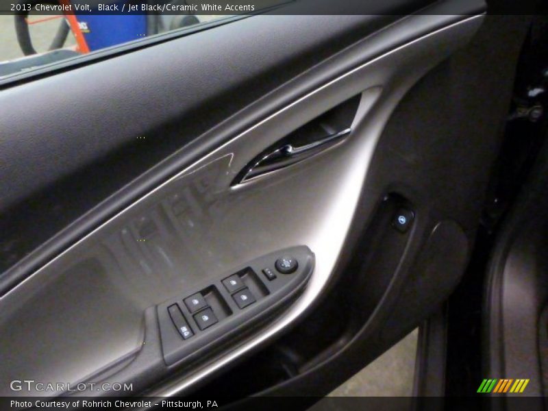 Black / Jet Black/Ceramic White Accents 2013 Chevrolet Volt