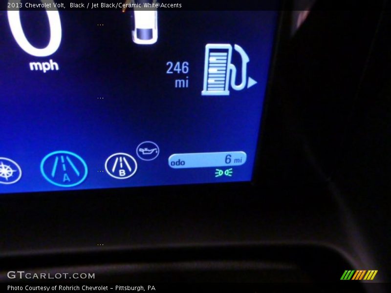 Black / Jet Black/Ceramic White Accents 2013 Chevrolet Volt
