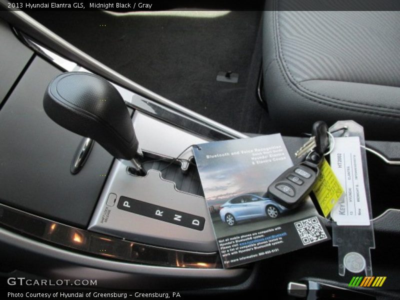 Midnight Black / Gray 2013 Hyundai Elantra GLS
