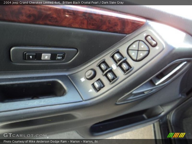 Brillant Black Crystal Pearl / Dark Slate Gray 2004 Jeep Grand Cherokee Limited 4x4
