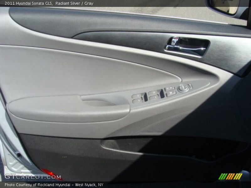 Radiant Silver / Gray 2011 Hyundai Sonata GLS