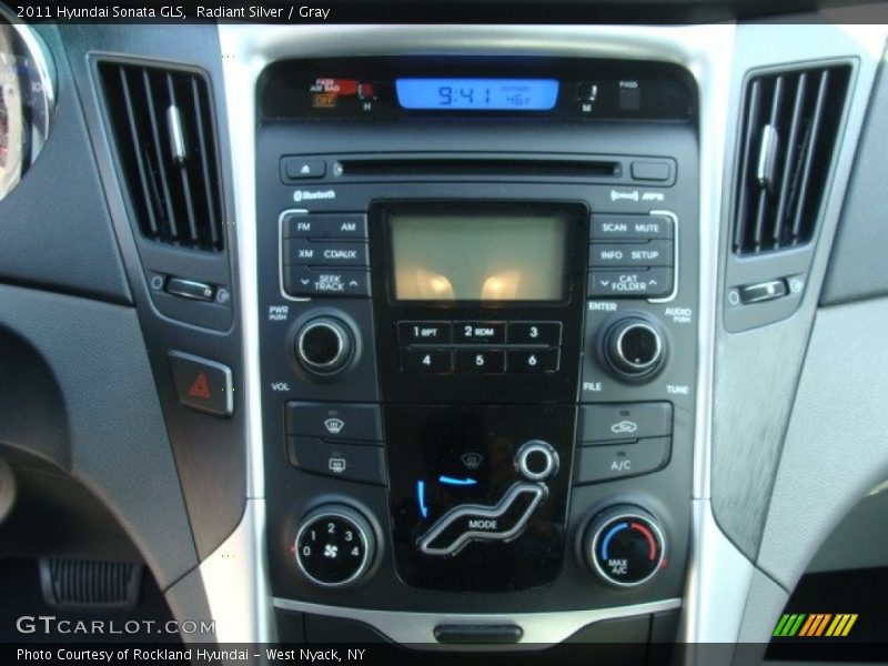 Radiant Silver / Gray 2011 Hyundai Sonata GLS