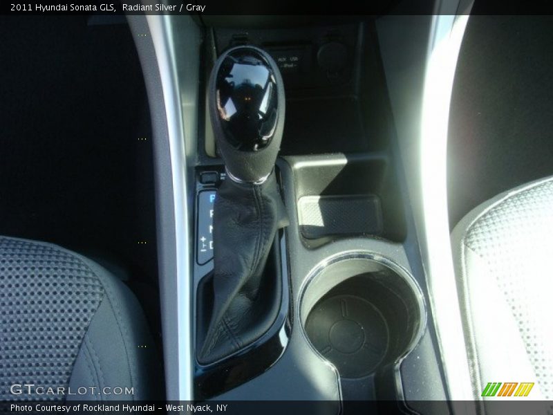 Radiant Silver / Gray 2011 Hyundai Sonata GLS