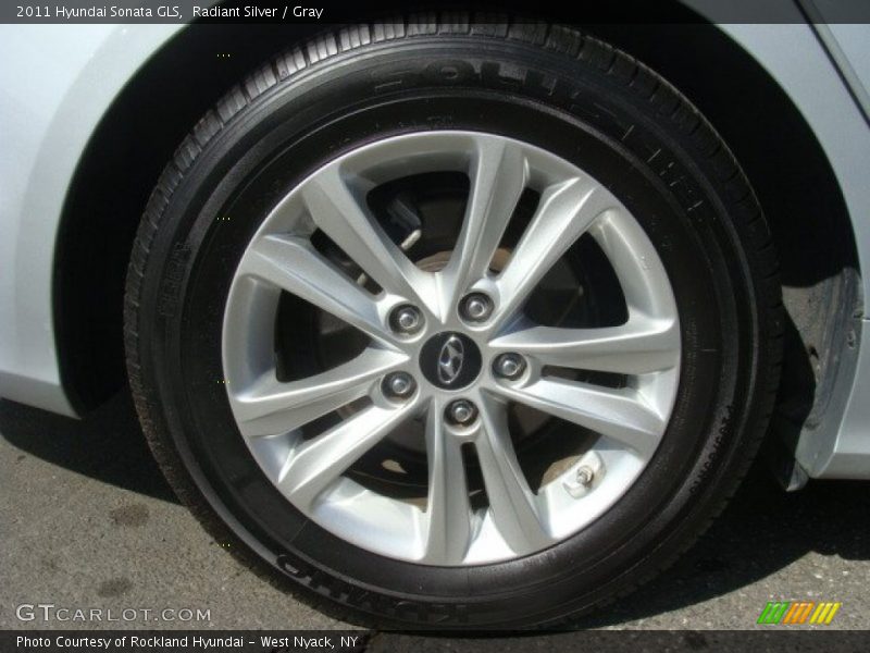 Radiant Silver / Gray 2011 Hyundai Sonata GLS