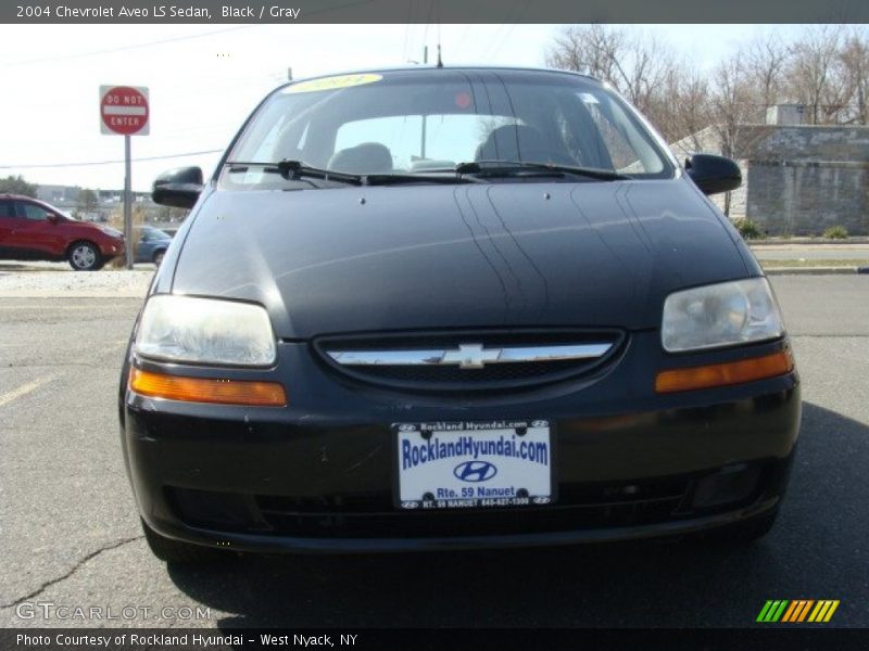 Black / Gray 2004 Chevrolet Aveo LS Sedan