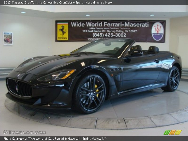Nero (Black) / Nero 2013 Maserati GranTurismo Convertible GranCabrio Sport