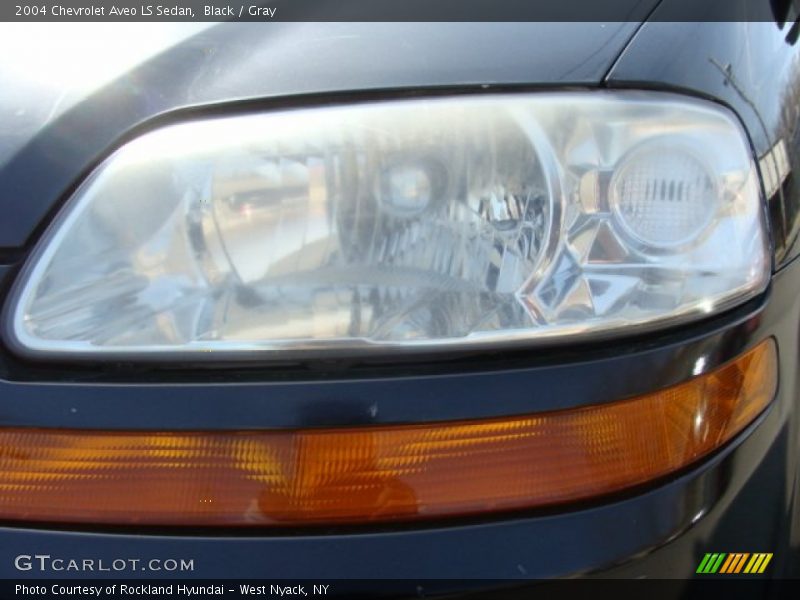 Black / Gray 2004 Chevrolet Aveo LS Sedan