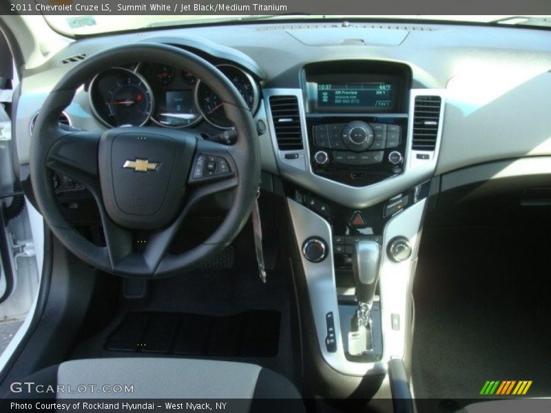 Summit White / Jet Black/Medium Titanium 2011 Chevrolet Cruze LS
