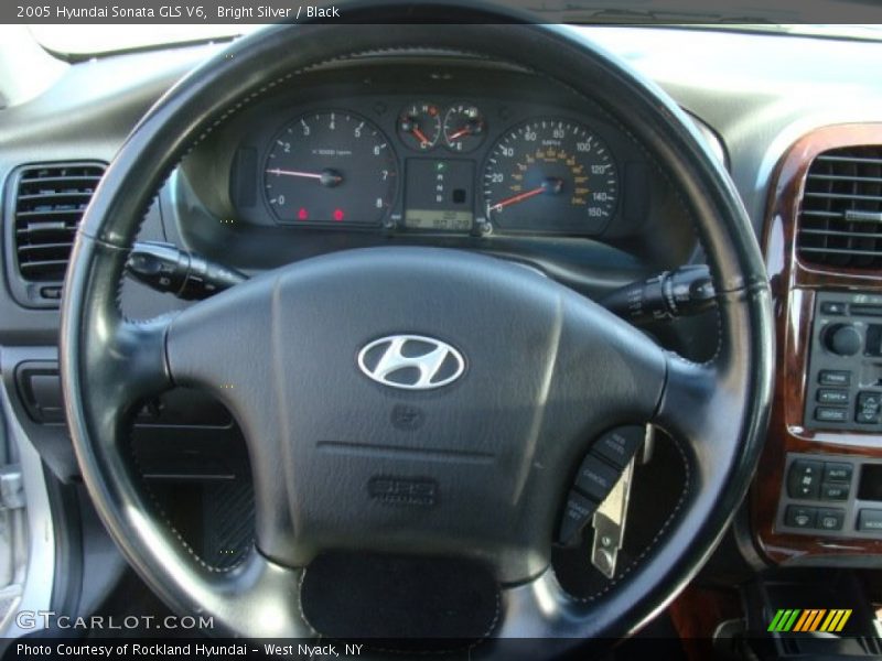 Bright Silver / Black 2005 Hyundai Sonata GLS V6