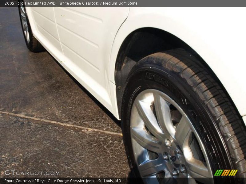 White Suede Clearcoat / Medium Light Stone 2009 Ford Flex Limited AWD